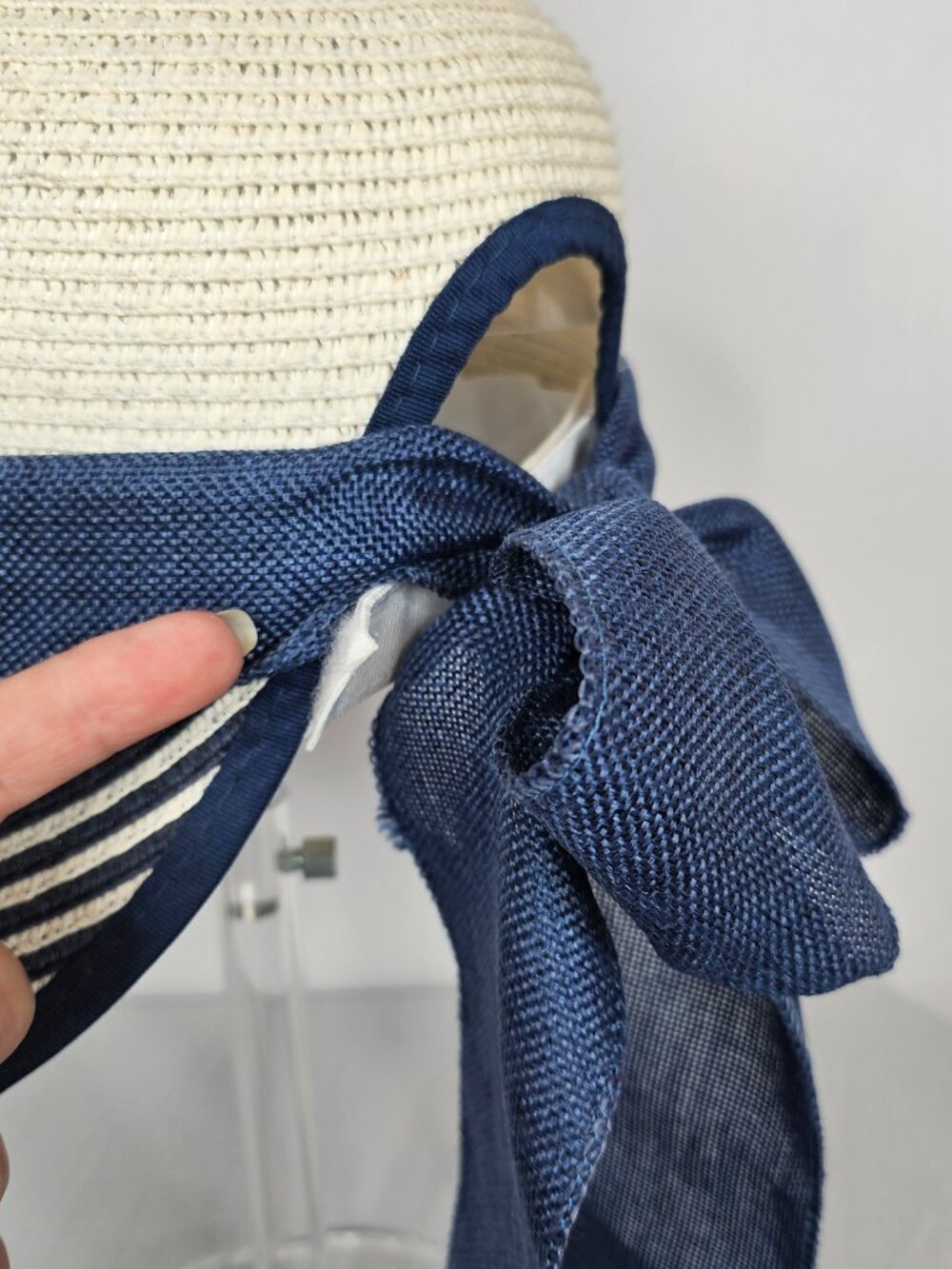 Packable Wide Brim Sun Hat | Navy Bow | Beach Resort Cruise | Adjustable - Picture 15 of 16